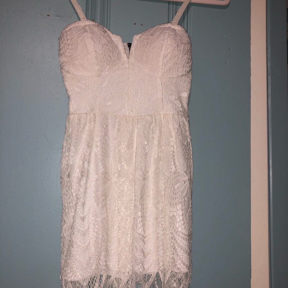 Size XS/S - White Lace Romper